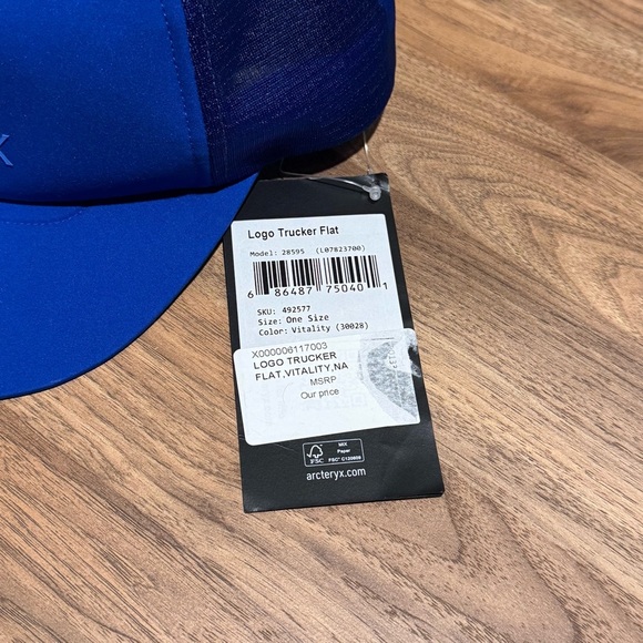 Arc’teryx NWT One Size Vitality Blue Logo Flat Brim Trucker Performance Hat - Picture 6 of 6